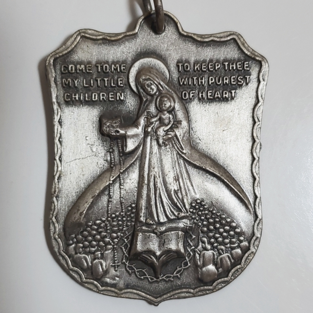 Large Vintage Solid Heavy Badge Shape Madonna & C… - image 2